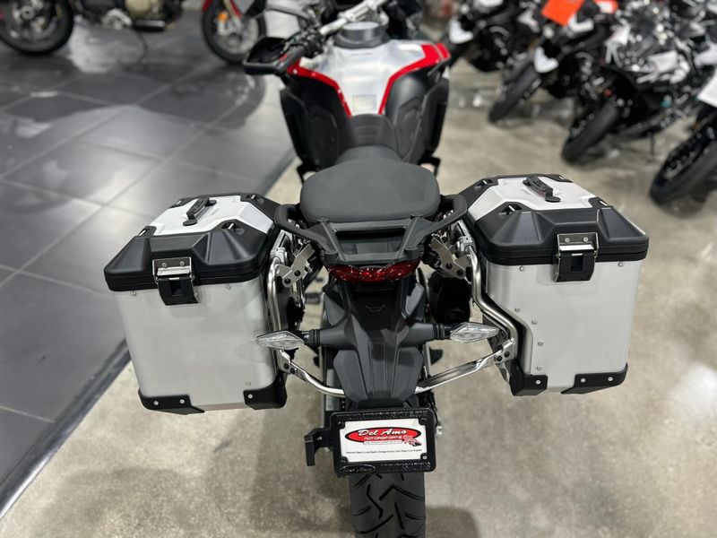 New 2025 Ducati MULTISTRADA V4 RALLY TRAVEL & RADAR SPOKED WHEELS Image 33