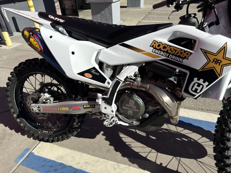 New 2025 Husqvarna FC 450 FACTORY EDITION Image 14