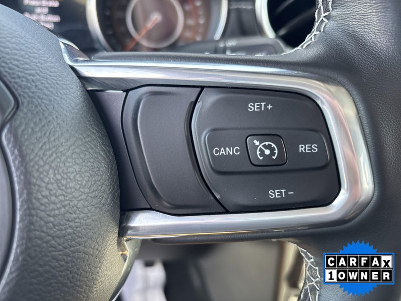 Used 2022 Jeep Gladiator OverlandImage 26