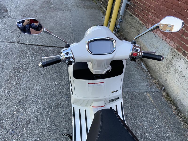 2025 Vespa GTS SUPERTECH 310 