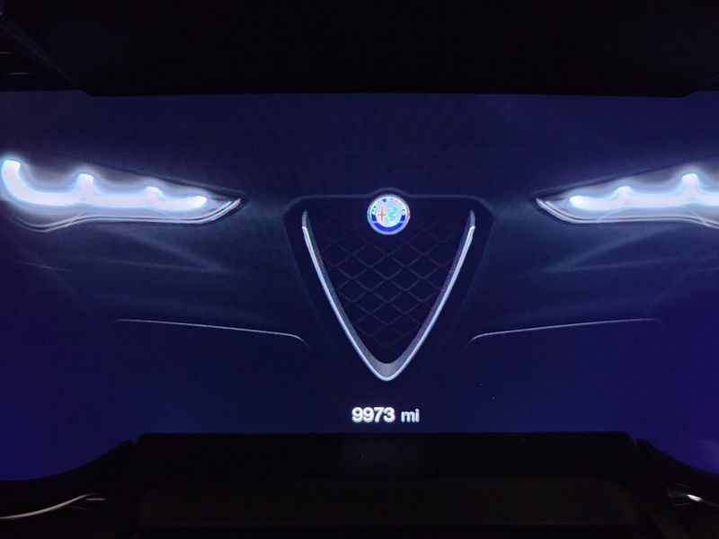 Used 2025 Alfa Romeo Stelvio Veloce Premium AWD w/SunroofImage 35
