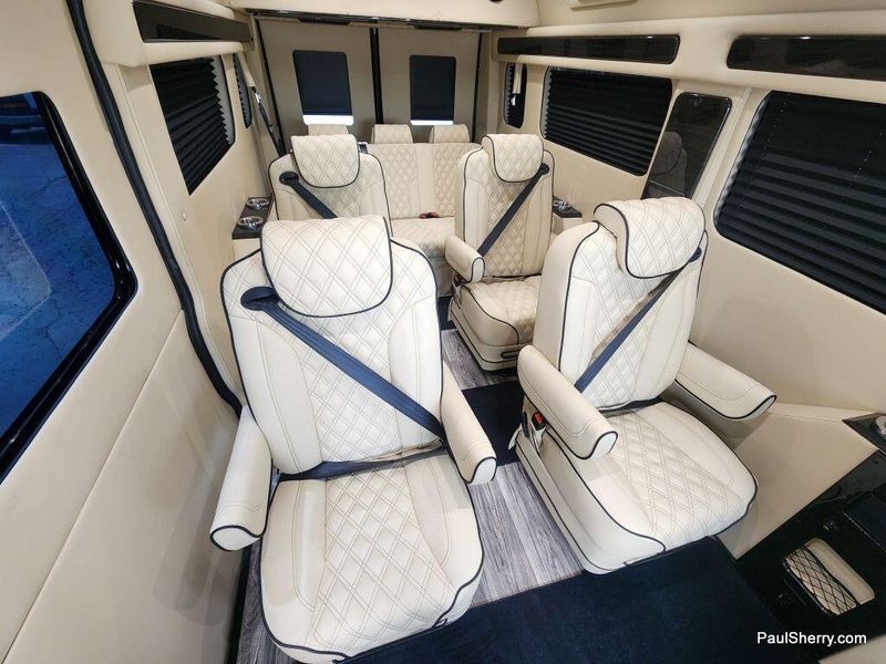 2024 RAM Promaster 2500 Slt+ Window Van High Roof 159