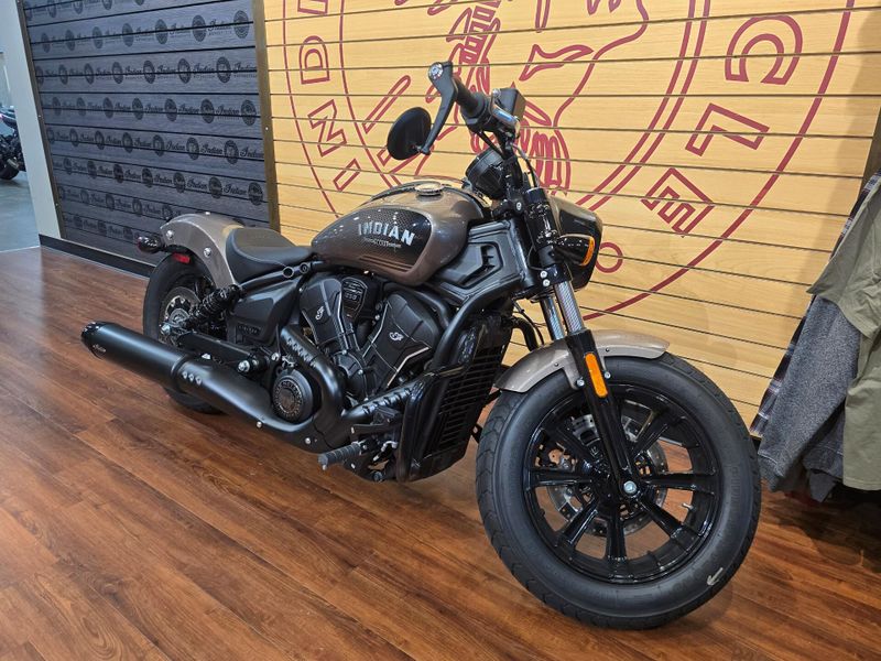 Used 2025 Indian Motorcycle Scout Bobber Ltd + Tech Image 2