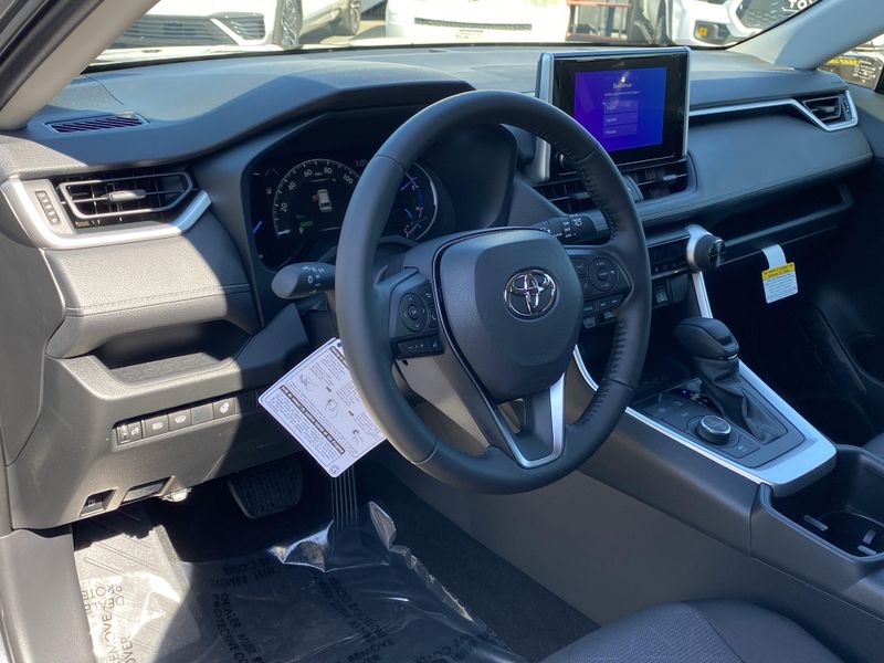 New 2025 Toyota RAV4 Hybrid XLEImage 13
