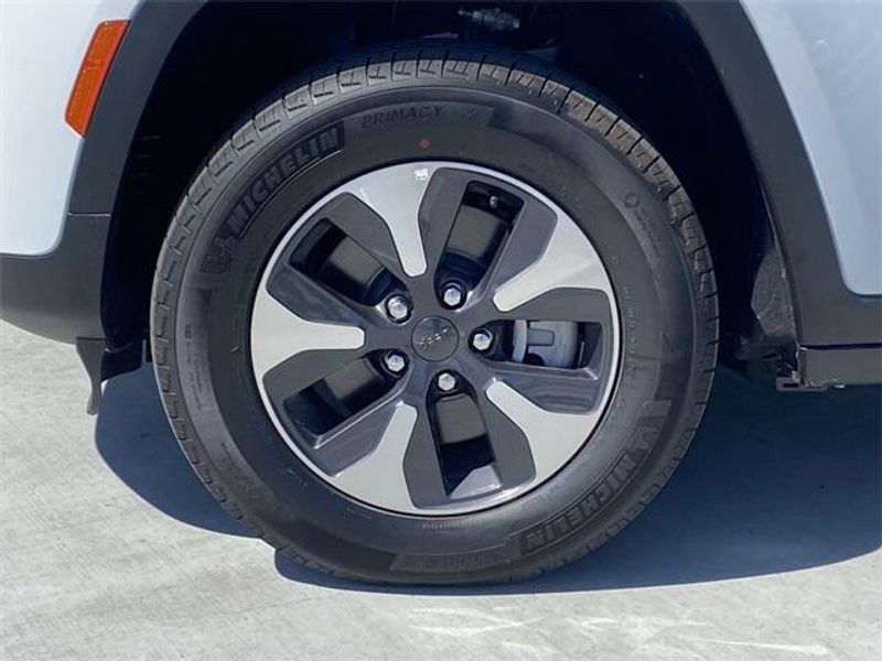 2024 Jeep Grand Cherokee 4xeImage 10