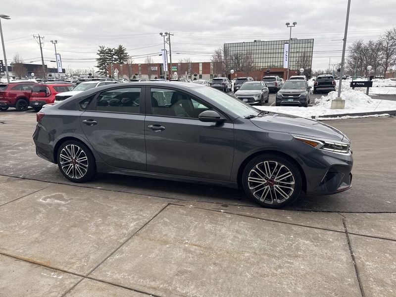 2022 Kia Forte GTImage 3