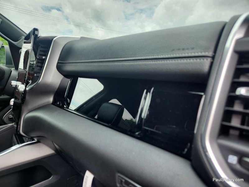 2025 RAM 1500 Laramie Crew Cab 4x4 5