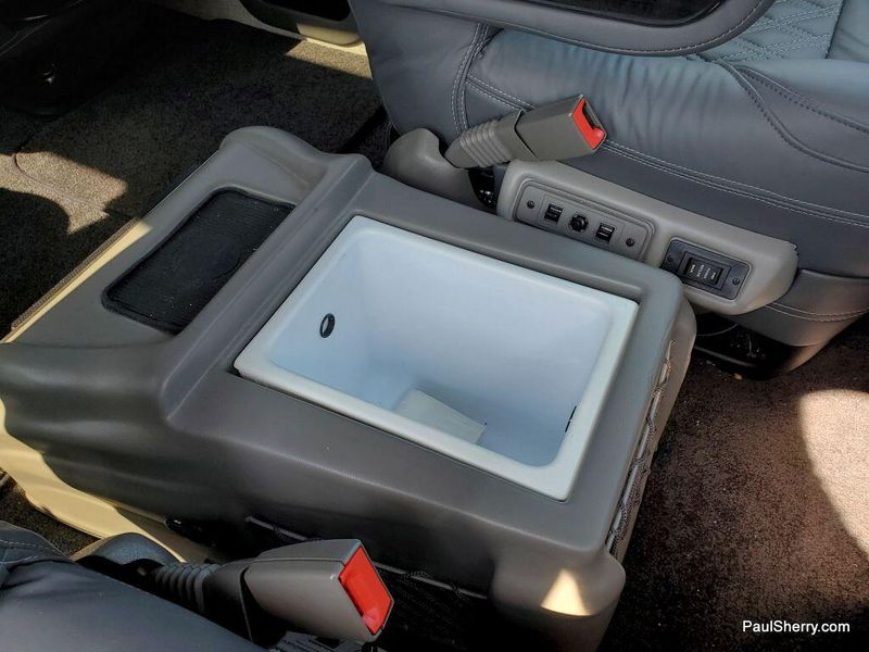 2024 Chevrolet Express Cargo Image 35
