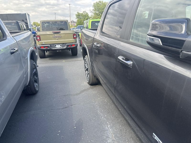 New 2025 RAM 1500 LaramieImage 5