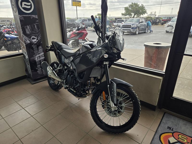 NEW 2026 KAWASAKI KLE 500 ABS Image 1