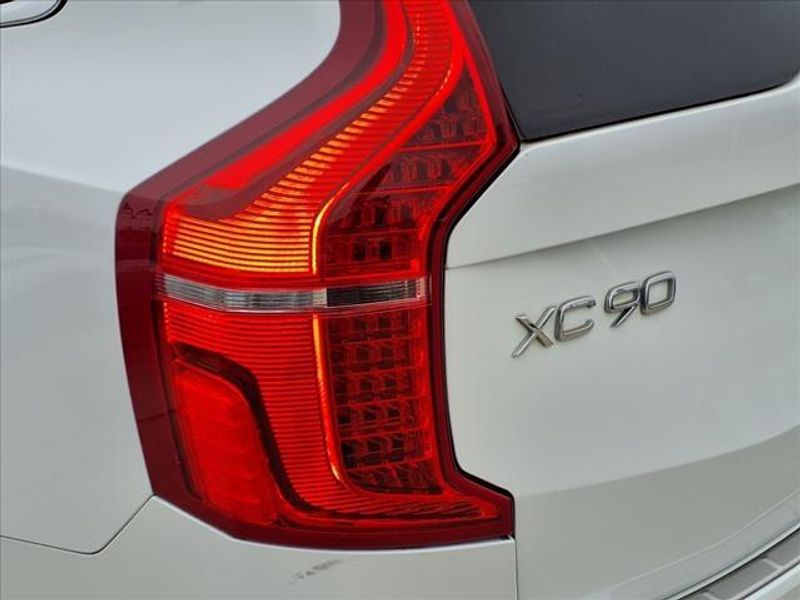 2018 Volvo XC90 T6 InscriptionImage 16