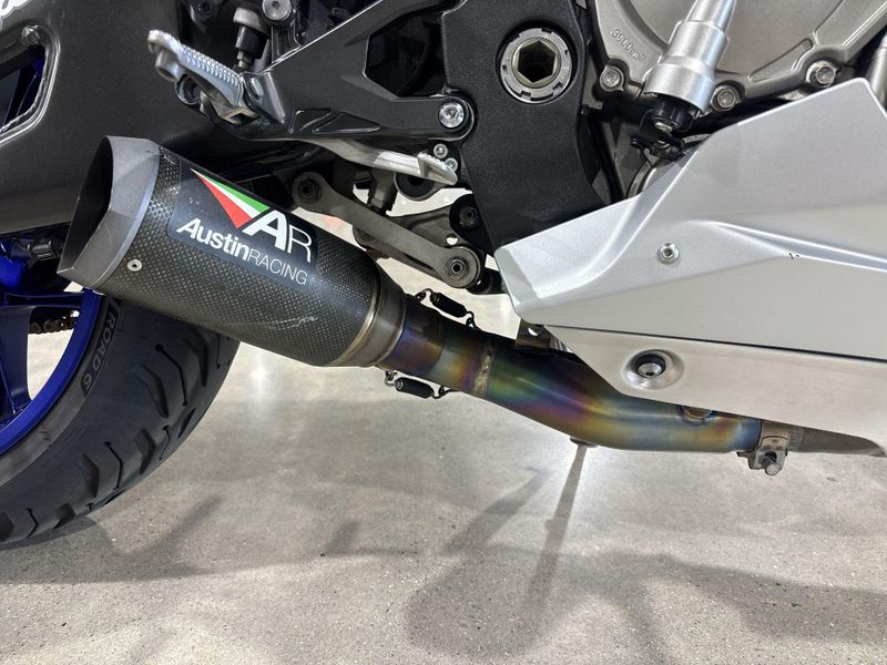 Used 2015 Yamaha YZF-R1 Image 19