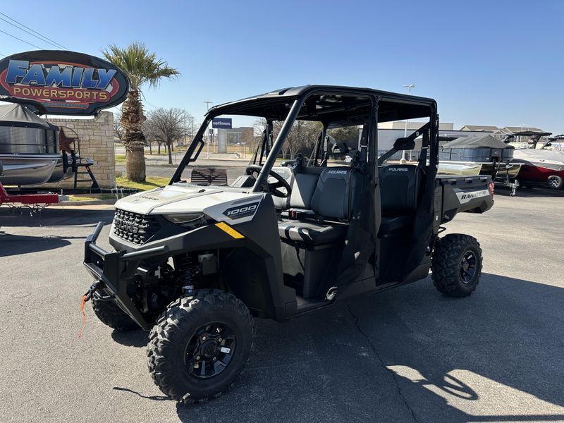 2025 Polaris RANGER CREW 1000 PREMIUM MIRAGE BEIGEImage 1