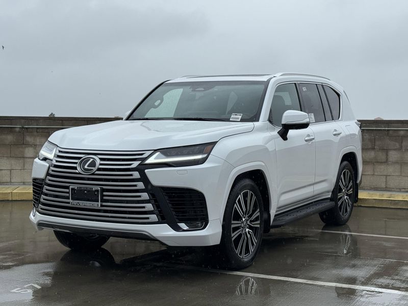 New 2026 Lexus LX 600 LuxuryImage 7