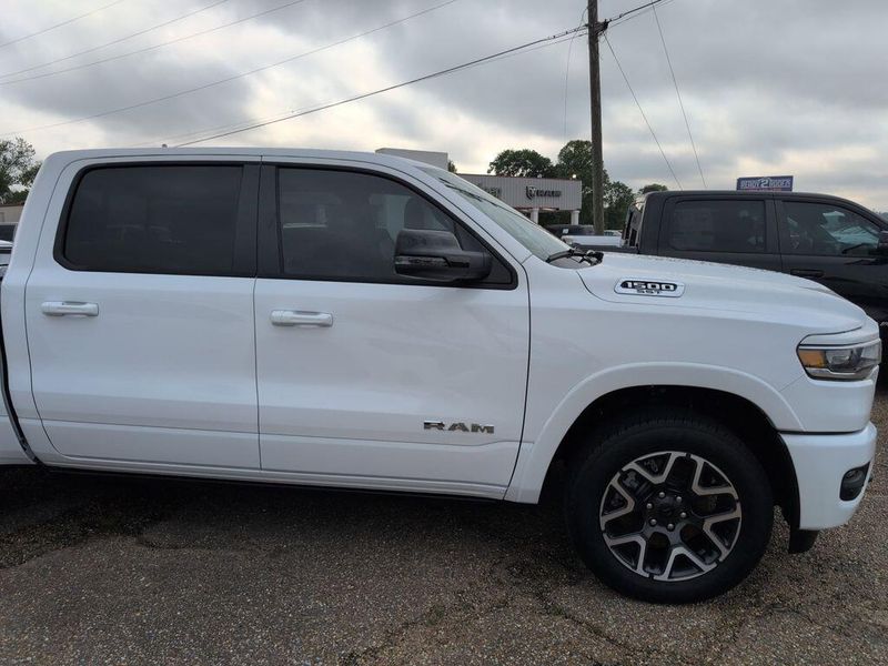 New 2025 RAM 1500 Laramie Crew Cab 4x4 5
