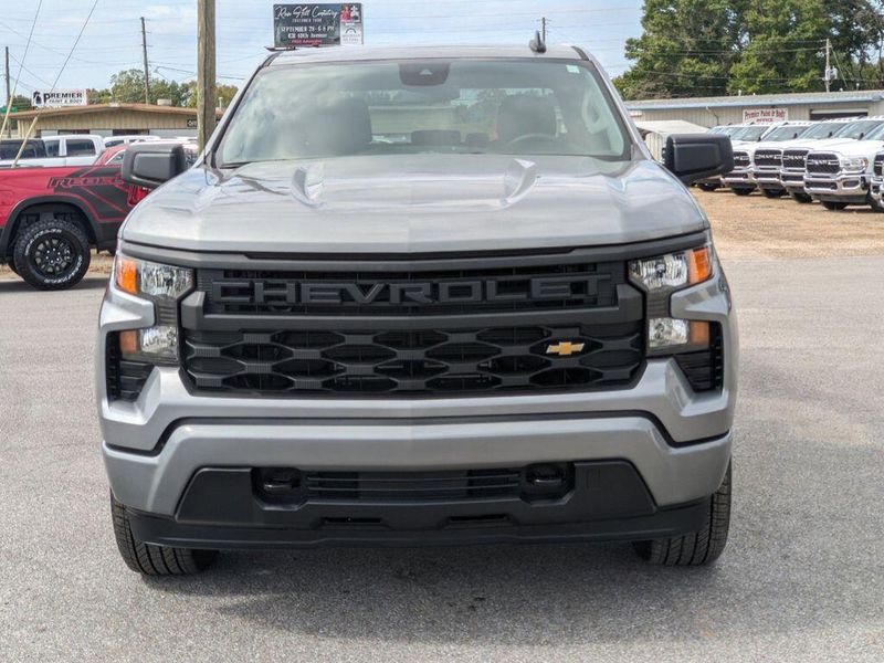 2024 Chevrolet Silverado 1500 CustomImage 8