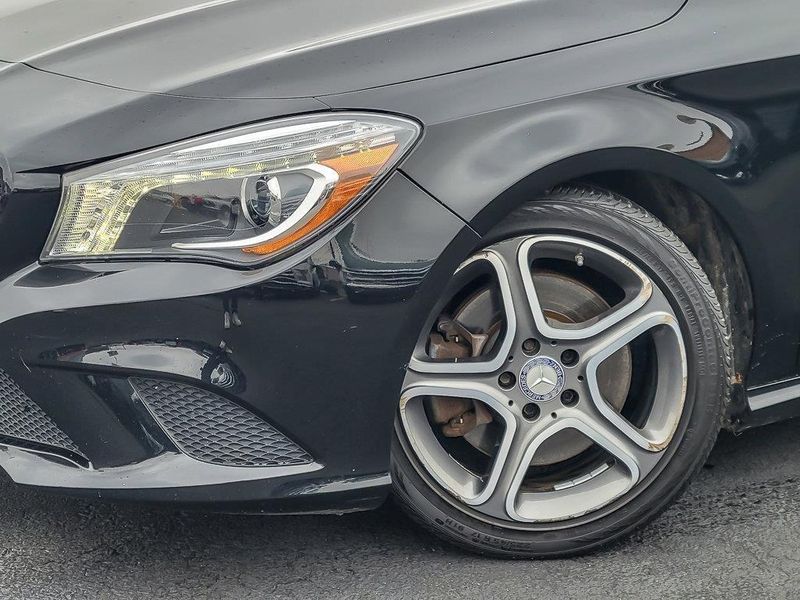 2014 Mercedes Benz CLA 250 4MATIC photo 3