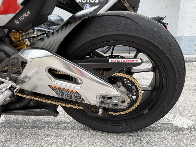 2017 Aprilia Tuono V4 1100 Factory ABS 