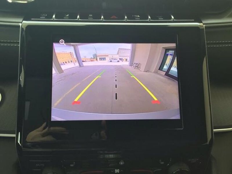 New 2025 Jeep Grand Cherokee L Altitude 4x2Image 11