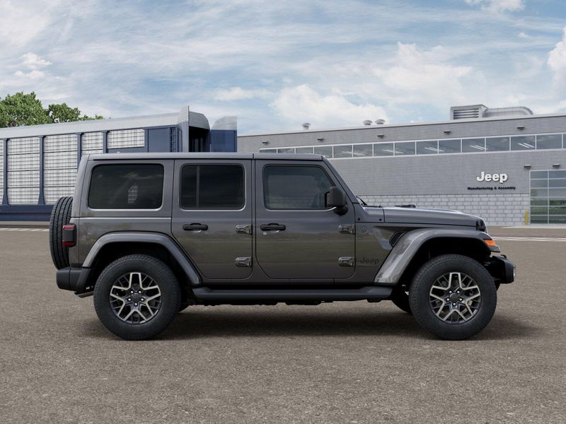 New 2026 Jeep Wrangler 4-door SaharaImage 12