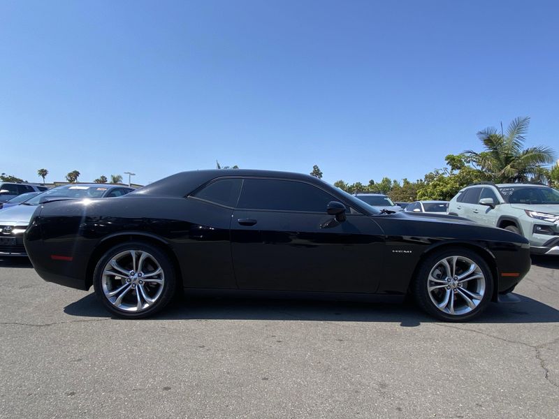 Used 2022 Dodge Challenger R/TImage 2