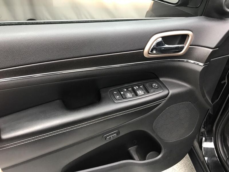 Used 2016 Jeep Grand Cherokee LimitedImage 8