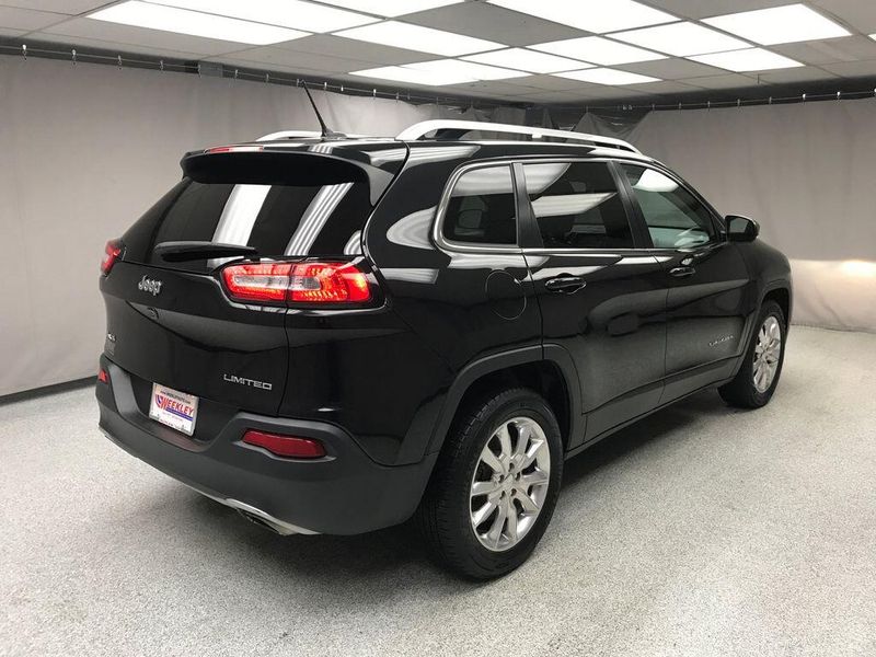 Used 2015 Jeep Cherokee LimitedImage 12