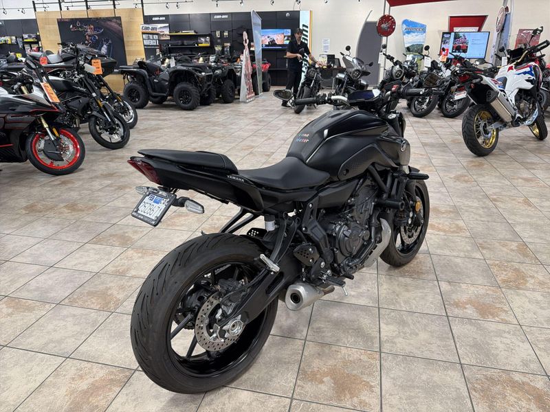 Used 2022 Yamaha MT-07 CA Image 17