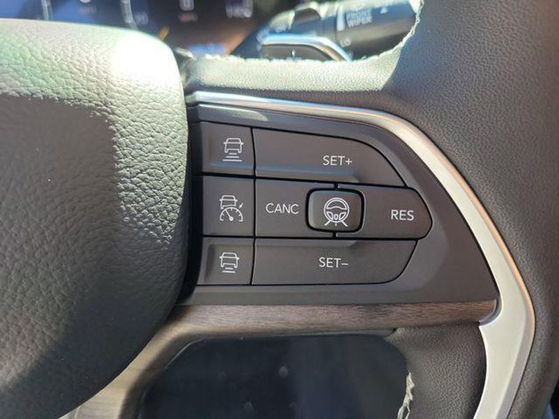 New 2026 Jeep Grand Cherokee Limited 4x4