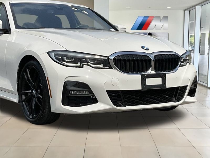 2022 BMW 3 Series 330iImage 8