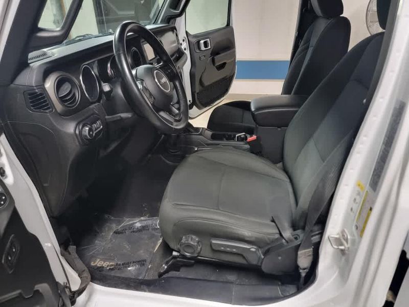2018 Jeep Wrangler Unlimited Sport S photo 12