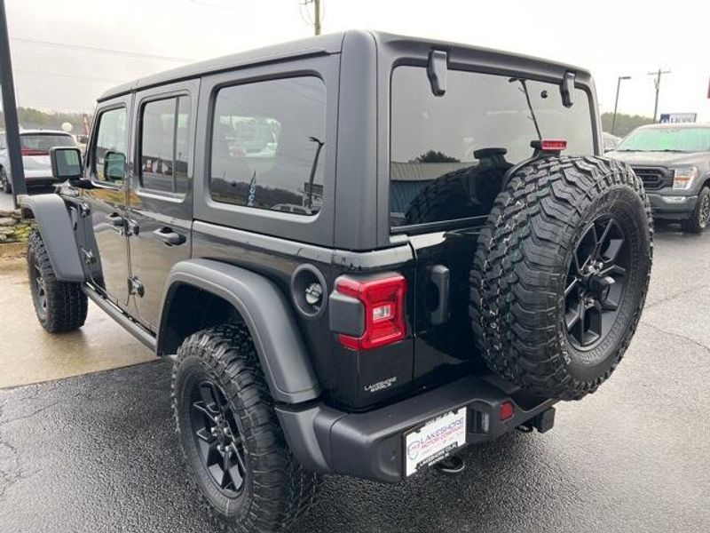 2025 Jeep Wrangler 4-door WillysImage 5