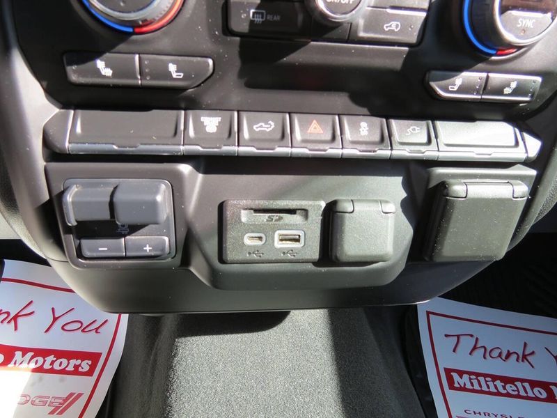 Used 2022 Chevrolet Silverado 2500HD LT 4x4 4dr Crew Cab SBImage 21