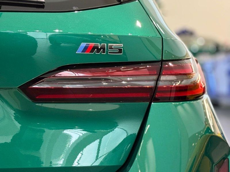 New 2026 BMW M5 BaseImage 11
