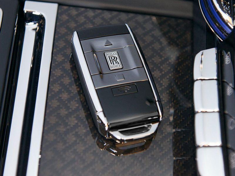 New 2026 Rolls-Royce Cullinan Black BadgeImage 19