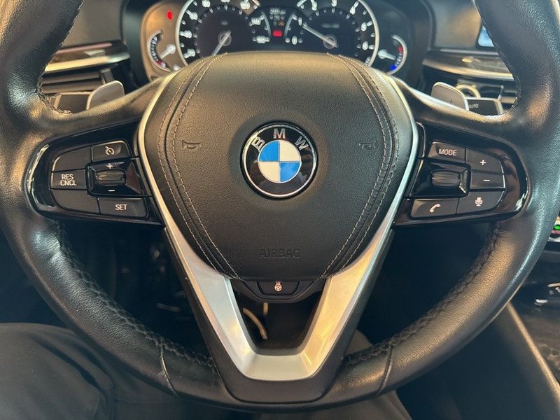 2019 BMW 5 Series 530i xDriveImage 29