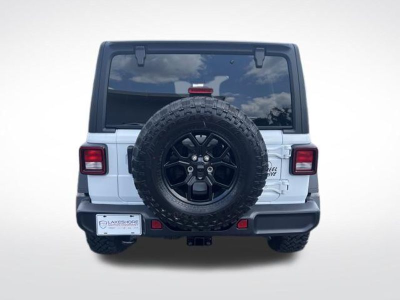 2025 Jeep Wrangler 4-door Willys