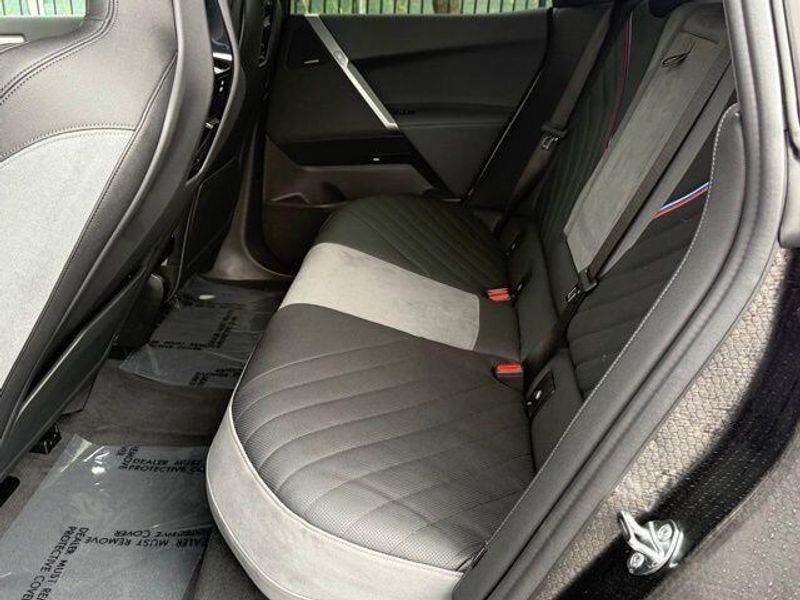 Used 2026 BMW iX xDrive60Image 33
