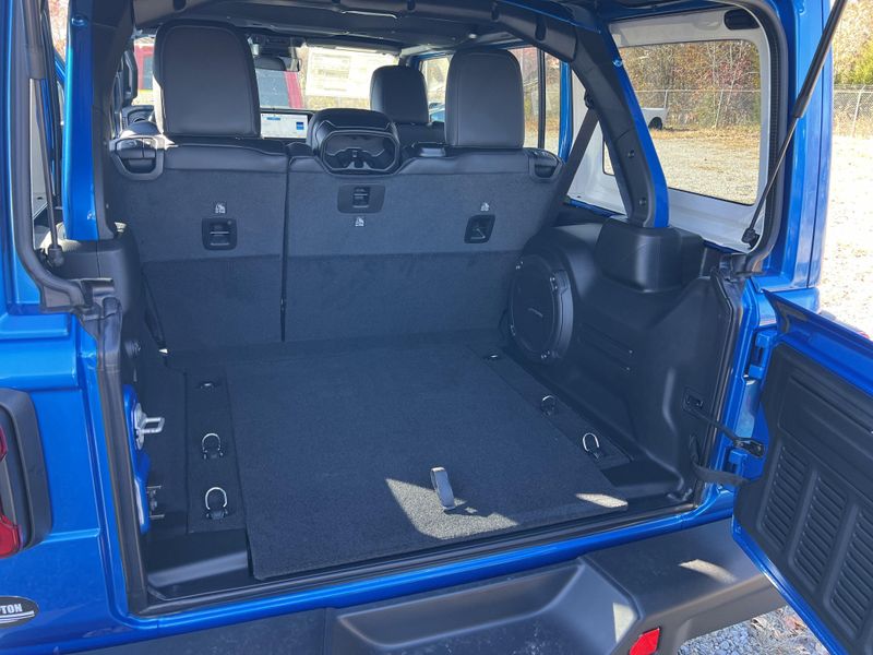 New 2026 Jeep Wrangler 4-door Rubicon XImage 16