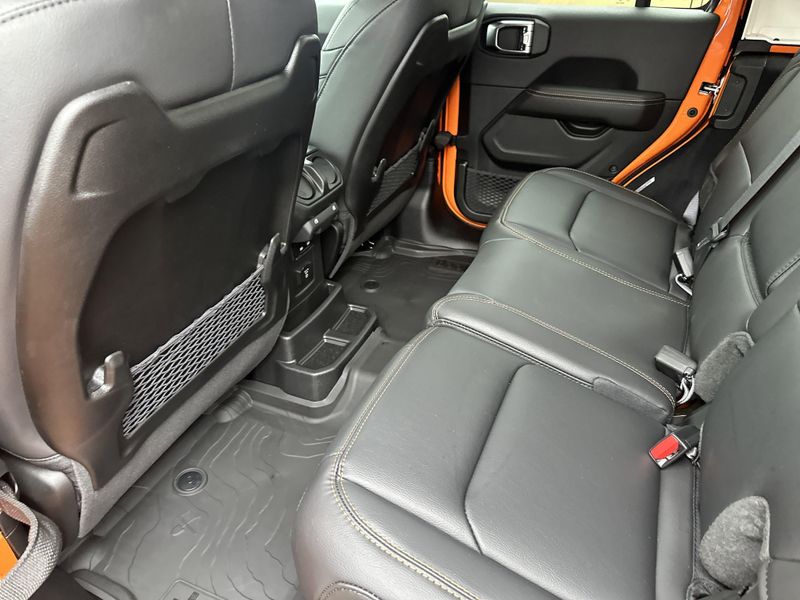New 2025 Jeep Wrangler 4-door SaharaImage 14
