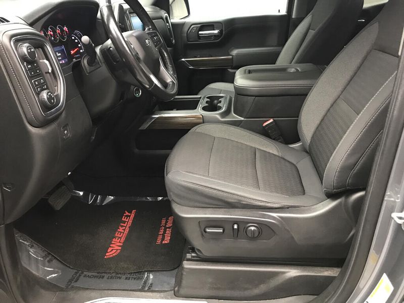 Used 2020 Chevrolet Silverado 1500 RSTImage 4