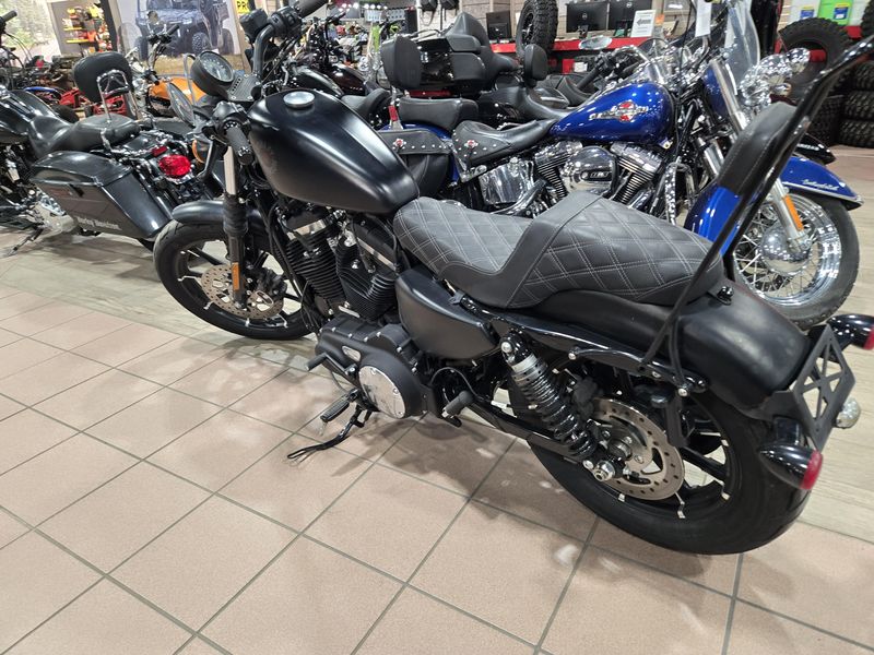 USED 2021 HARLEY SPORTSTER IRON 883 Image 6