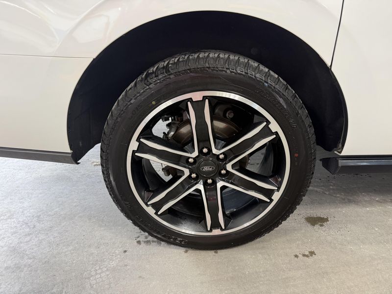 Used 2020 Ford Expedition Max LimitedImage 9