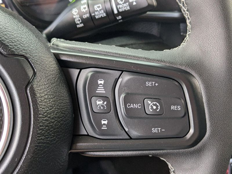 2025 Jeep Wrangler 4xe Willys photo 16