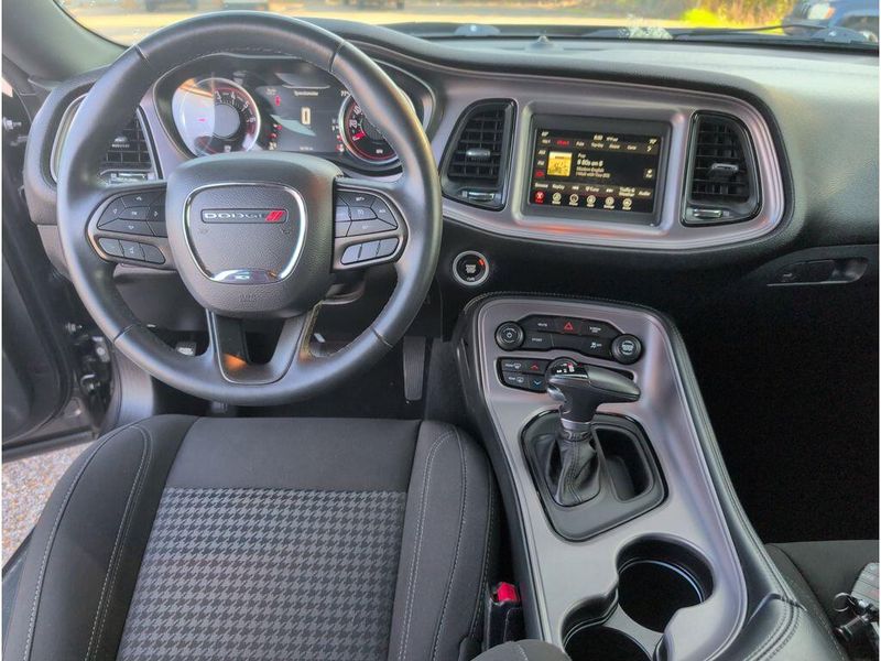 Used 2023 Dodge Challenger SXTImage 30