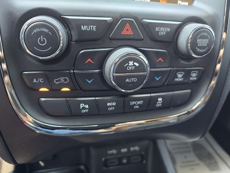 2019 Dodge Durango R/T photo 18