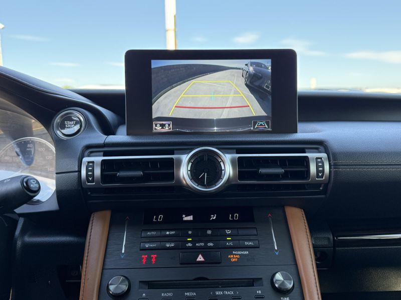 Used 2024 Lexus RC 300Image 28