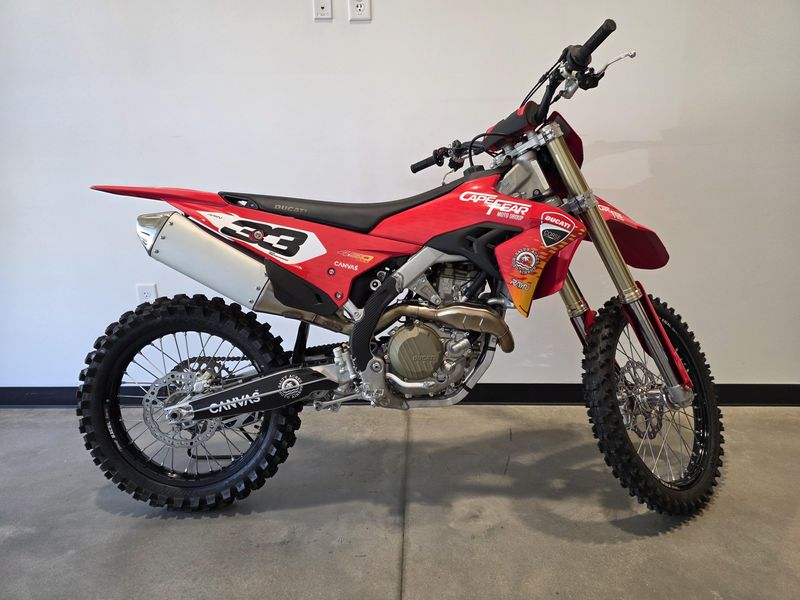 2026 Ducati Desmo450 MX