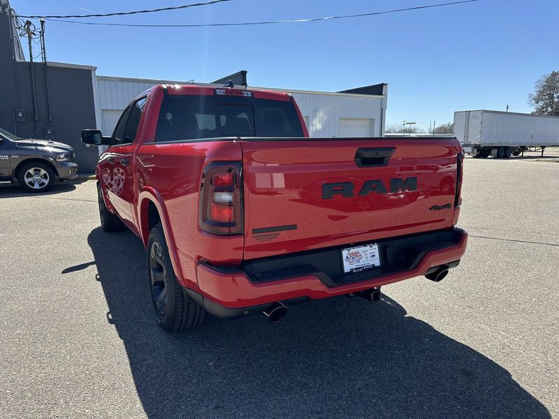 2025 RAM 1500 Big Horn Crew Cab 4x4 5