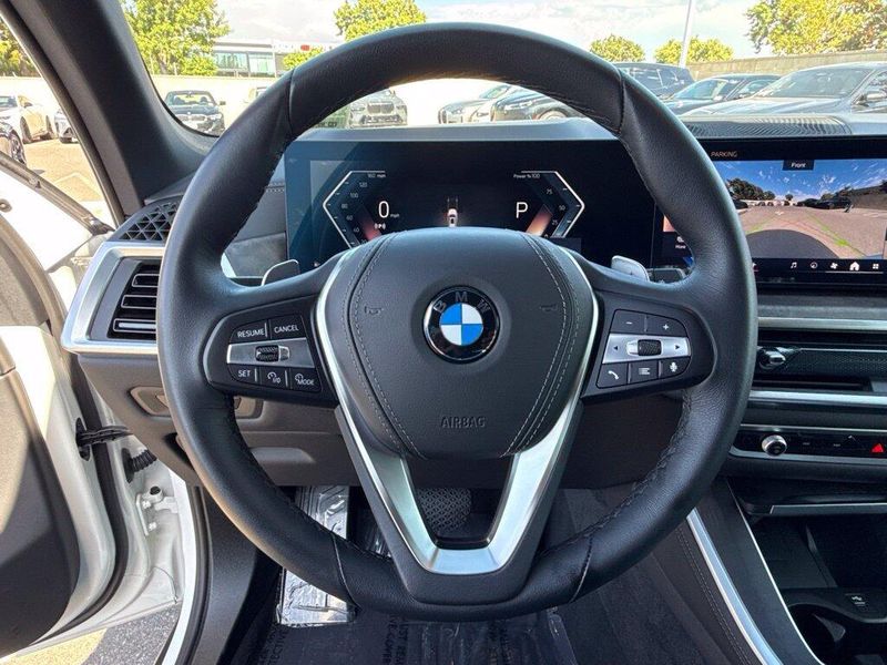 Used 2026 BMW X5 sDrive40iImage 24